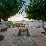 Sea View Homes - Omega Estate فيلة Kypseli